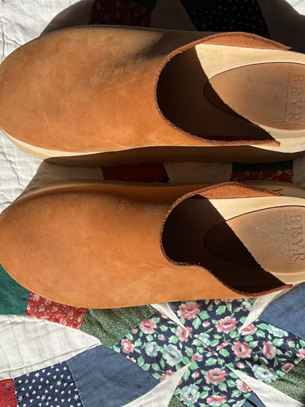 BRYR Chonk suede clogs - Picture 6 of 8